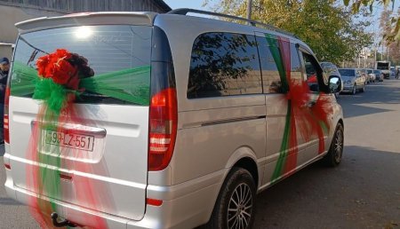 Faciəli şəkildə ölən ofisiantın cənazəsini "bəy maşını"nda daşıdılar - FOTO