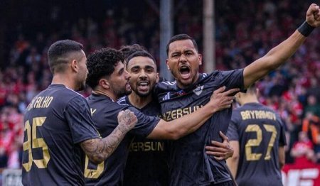 Çempionlar Liqası: Sabahkı oyunların AFİŞASI Çempionlar Liqası: Sabahkı oyunların AFİŞASI