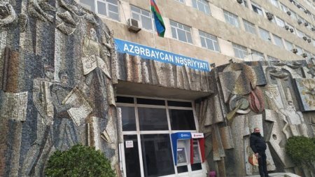 Azərbaycan Nəşriyyatından çıxarılan jurnalistlər görməzdən gəlinir