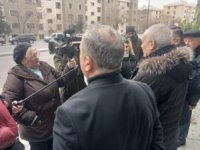 “Azərbaycan” nəşriyyatından köçə bilməyən jurnalistlərin növbəti toplantısı baş tutdu-FOTOLAR