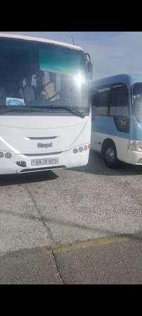 Bakı Gəmiqayırma Zavodunda Şok Təhlükə: Yararsız Avtobuslar İşçiləri Daşıyır